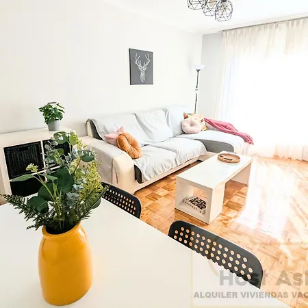 Kadori, Centro Ruta De Vinos Y Estacion De Tren Y Autobus